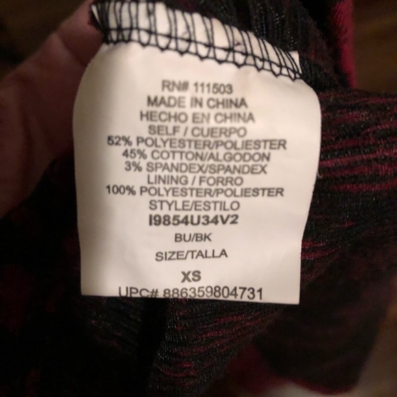 Dress; EUC; Lily Rose; Deep Red Embossed on Black; Full Skirt; XS - Picture 7 of 7